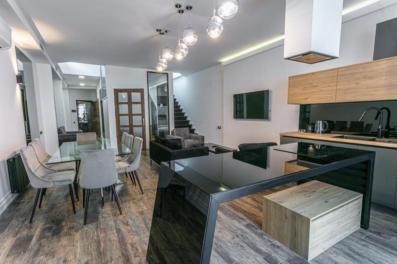 Luxe Apartment In Center Ереван Экстерьер фото