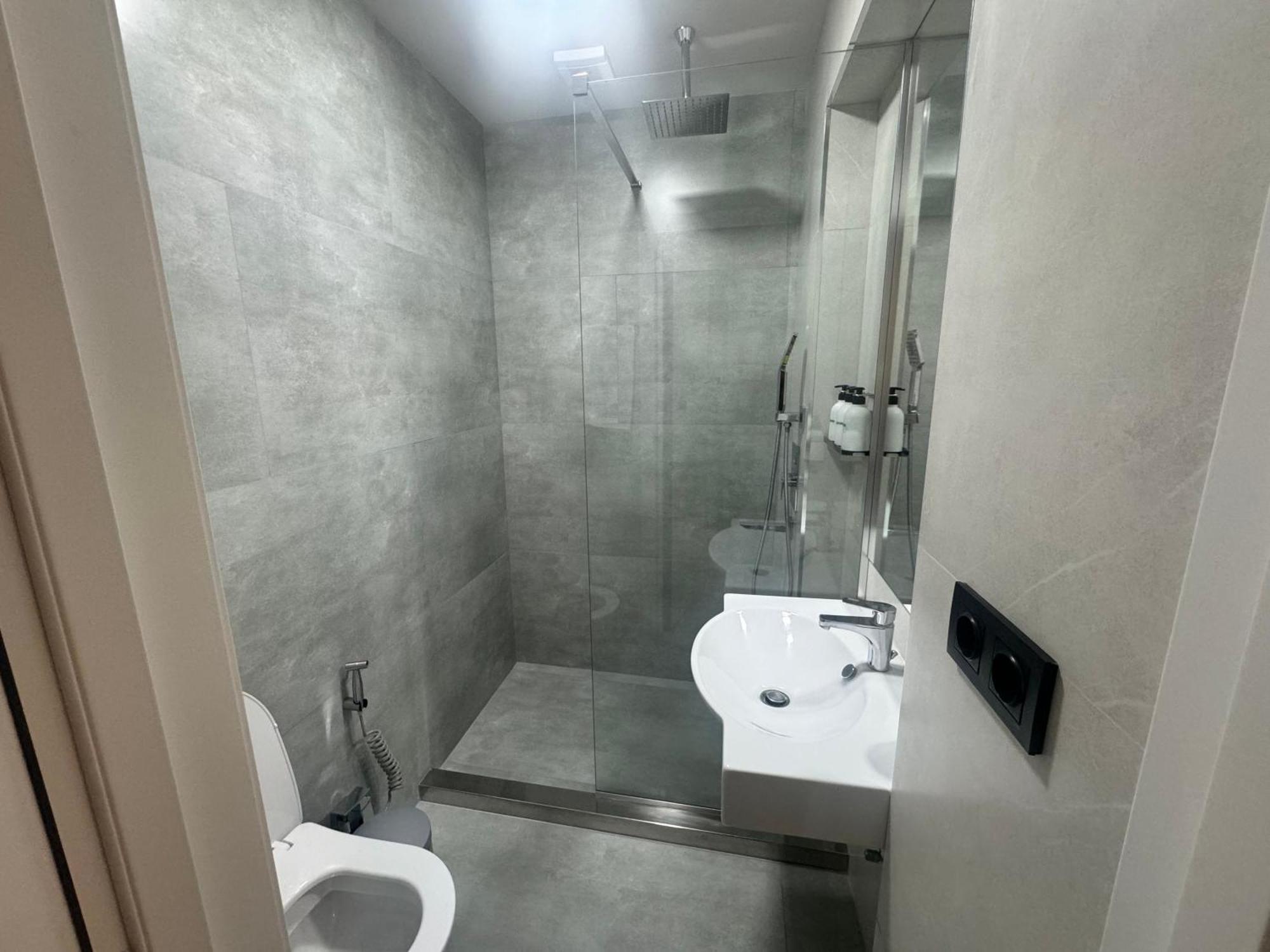 Luxe Apartment In Center Ереван Экстерьер фото